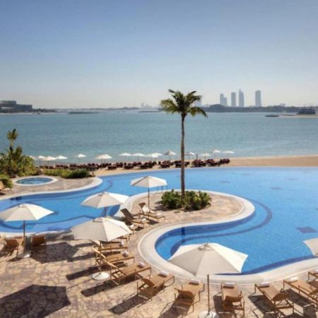 Tiara - Luxury Palm Jumeirah - Private Beach And Pool! Lägenhet Dubai Exteriör bild