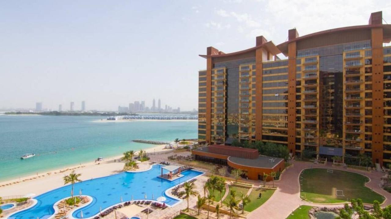 Tiara - Luxury Palm Jumeirah - Private Beach And Pool! Lägenhet Dubai Exteriör bild